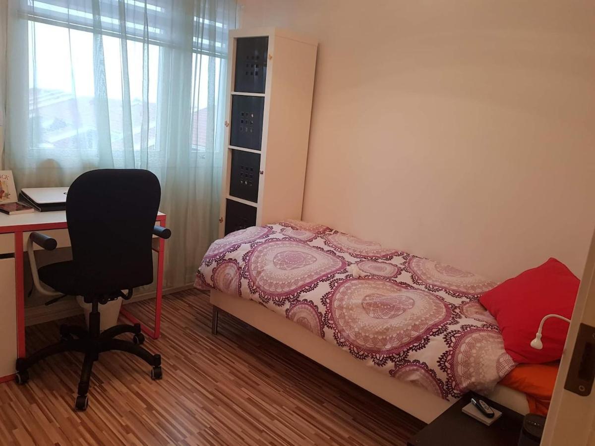 Villa 10 Beds For Workers