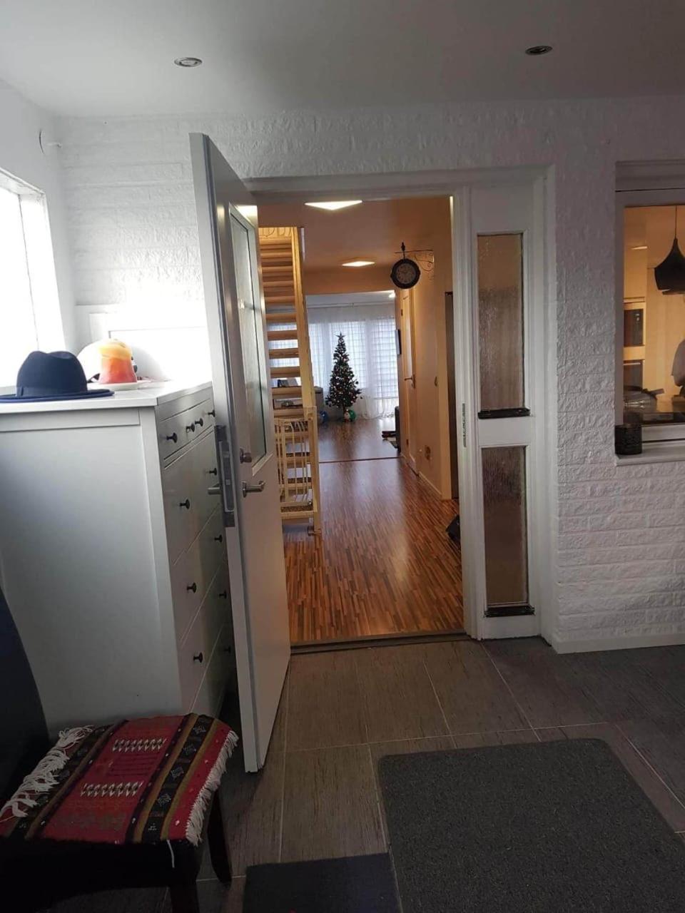 10 Beds For Workers Villa Göteborg